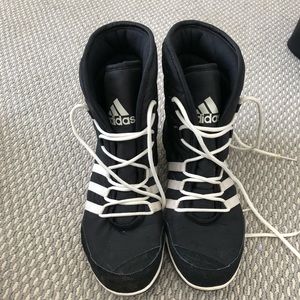 ADIDAS hightop snow shoes